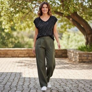 Love Scarlett Black Rhinestone Embellished V-Neck Top Sleeveless